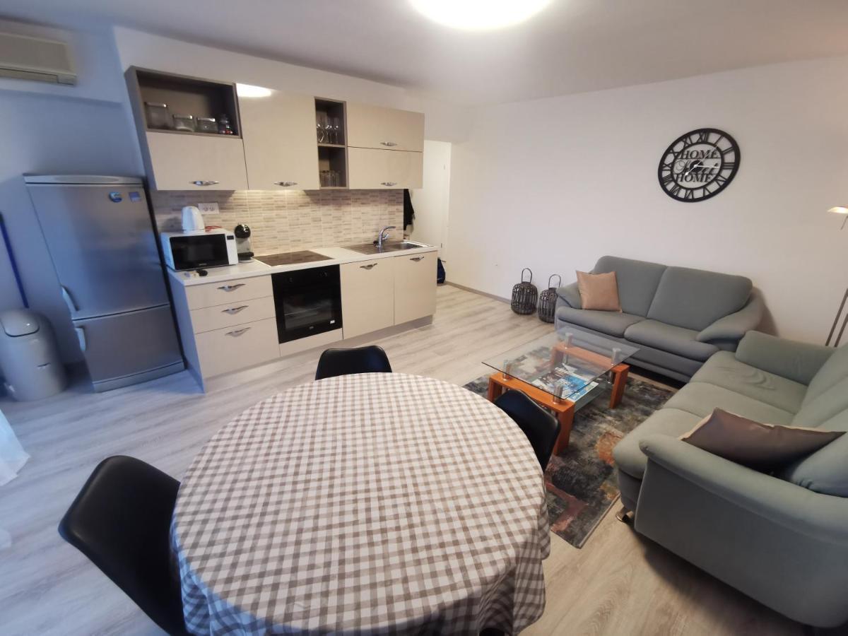 Apartment Budin 2, Rijeka Center ภายนอก รูปภาพ